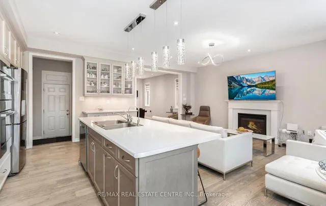 Additional image 18 of 949 logan Dr