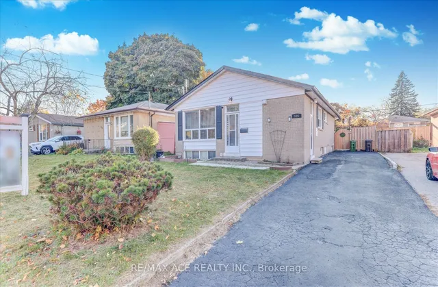 Additional image 3 of 126 Porchester Dr