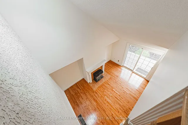 Additional image 13 of 105 WILSON St Unit 17