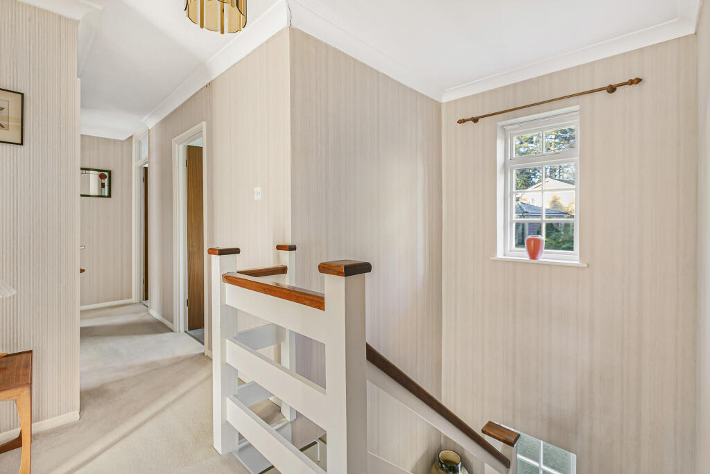 Additional image 10 of Badgers Walk, Tewin, AL6