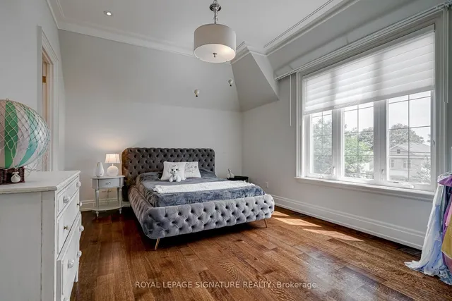 Additional image 22 of 522 Melrose Ave