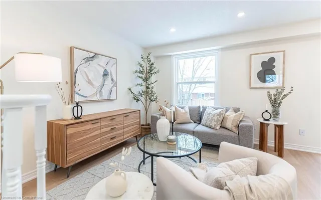 Additional image 11 of 29 Featherwood Cres