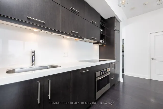 Additional image 8 of 1080 Bay St Unit 4509