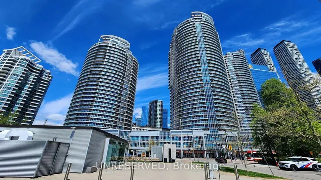 218 Queens Quay Unit 1206