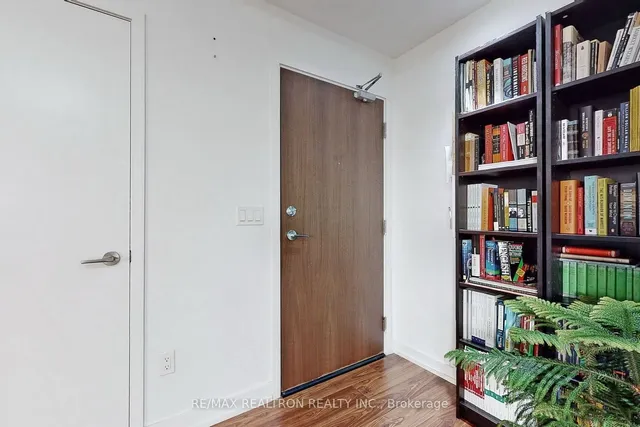 Additional image 23 of 115 Mcmahon Dr Unit 2711