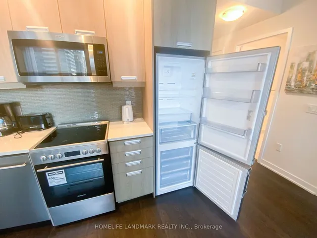 Additional image 5 of 99 John St Unit 803