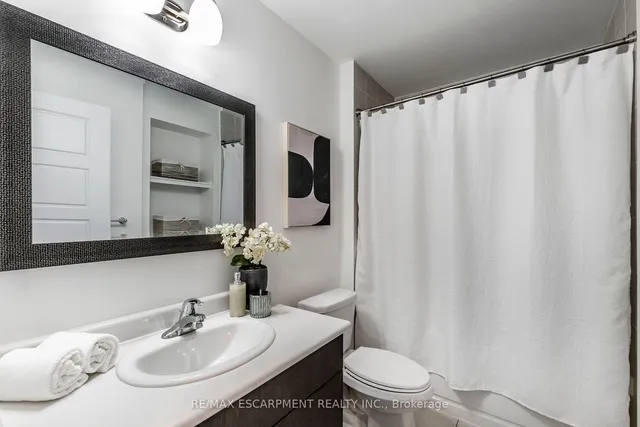 Additional image 14 of 1139 Duignan Cres