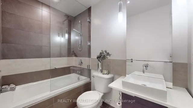 Additional image 17 of 8 Charlotte St Unit 2709