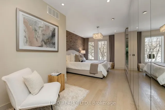 Additional image 16 of 15 niagara St