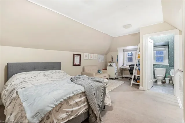 Additional image 32 of 4 Forsyth Ave