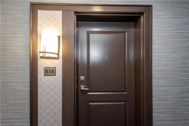 Additional image 3 of 450 Dundas St Unit 518