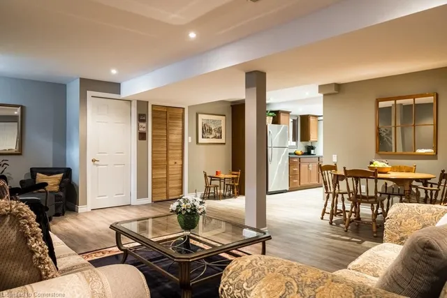 Additional image 31 of 173 Wilson St Unit 1