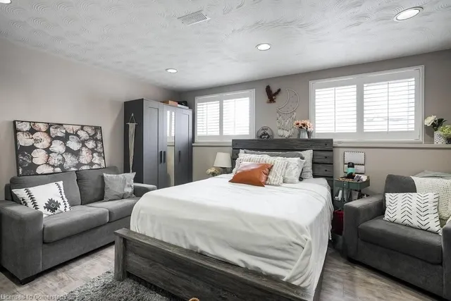 Additional image 40 of 2658 Guyatt Rd