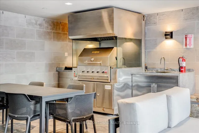 Additional image 36 of 88 Cumberland St Unit 801