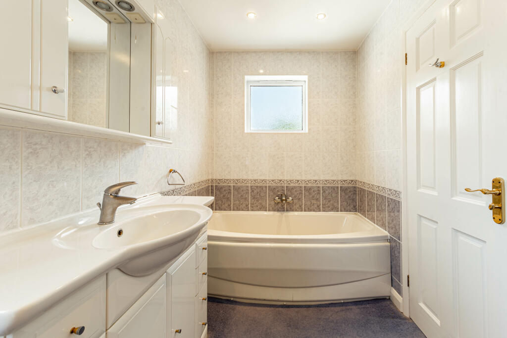 Additional image 13 of Barncroft Way, St. Albans, Hertfordshire, AL1