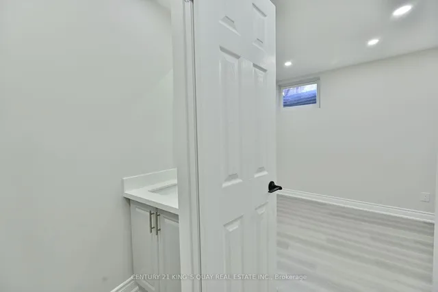 Additional image 29 of 47 Burnt Meadoway