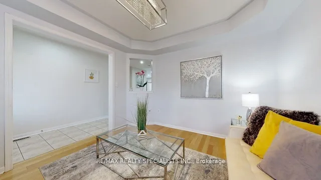 Additional image 7 of 13 Degrassi Cove Circ