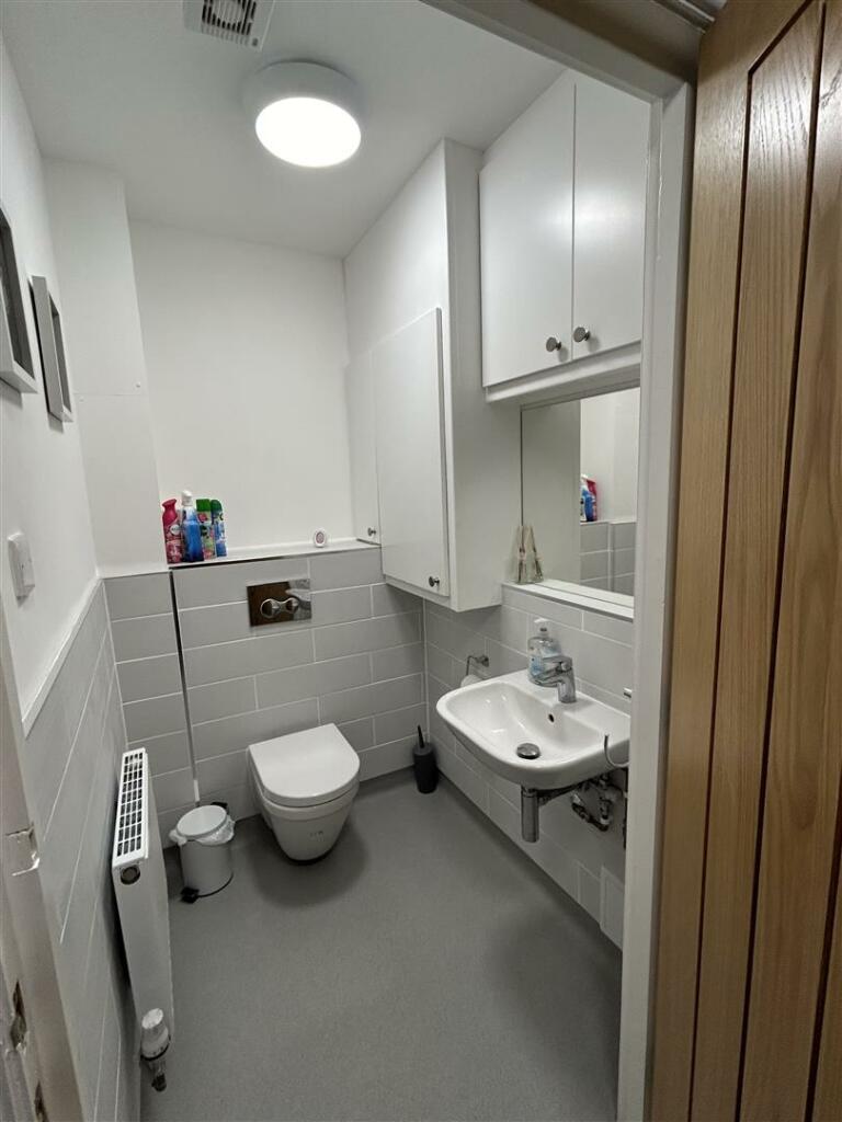 Additional image 9 of Unit 2 at Henley Court Off High Street, Henley-In-Arden