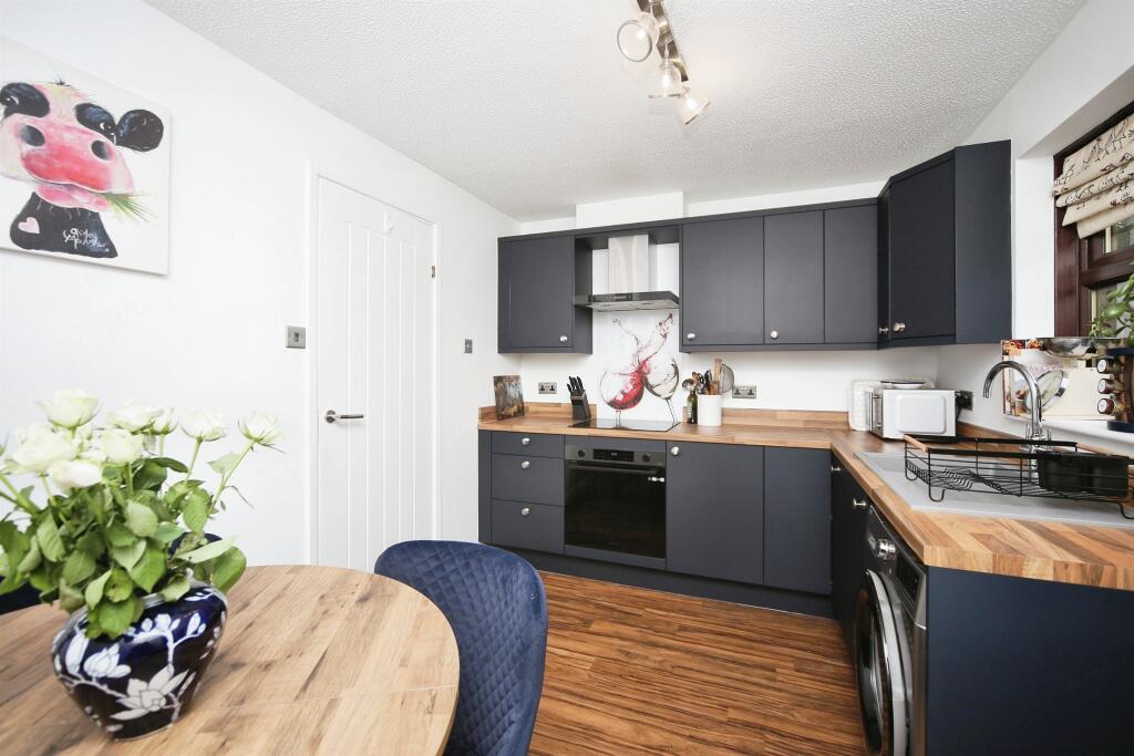 Additional image 3 of Avonbank Close, Redditch