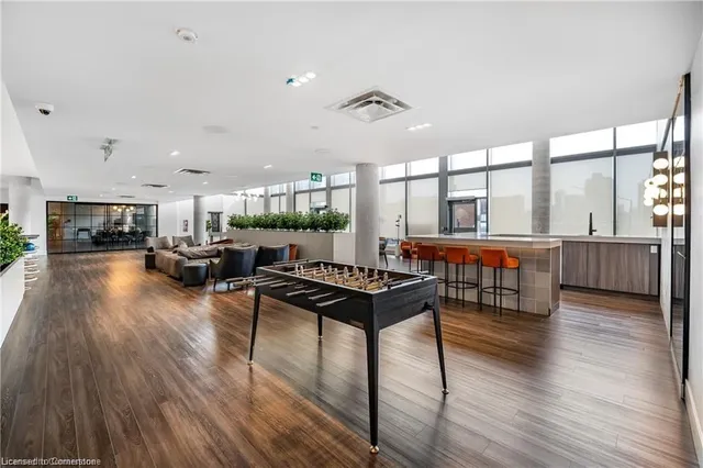 Additional image 10 of 15 Wellington St Unit 2612