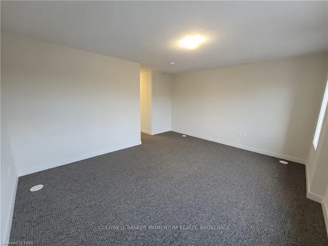 Additional image 16 of 590 North Service Rd Unit 25