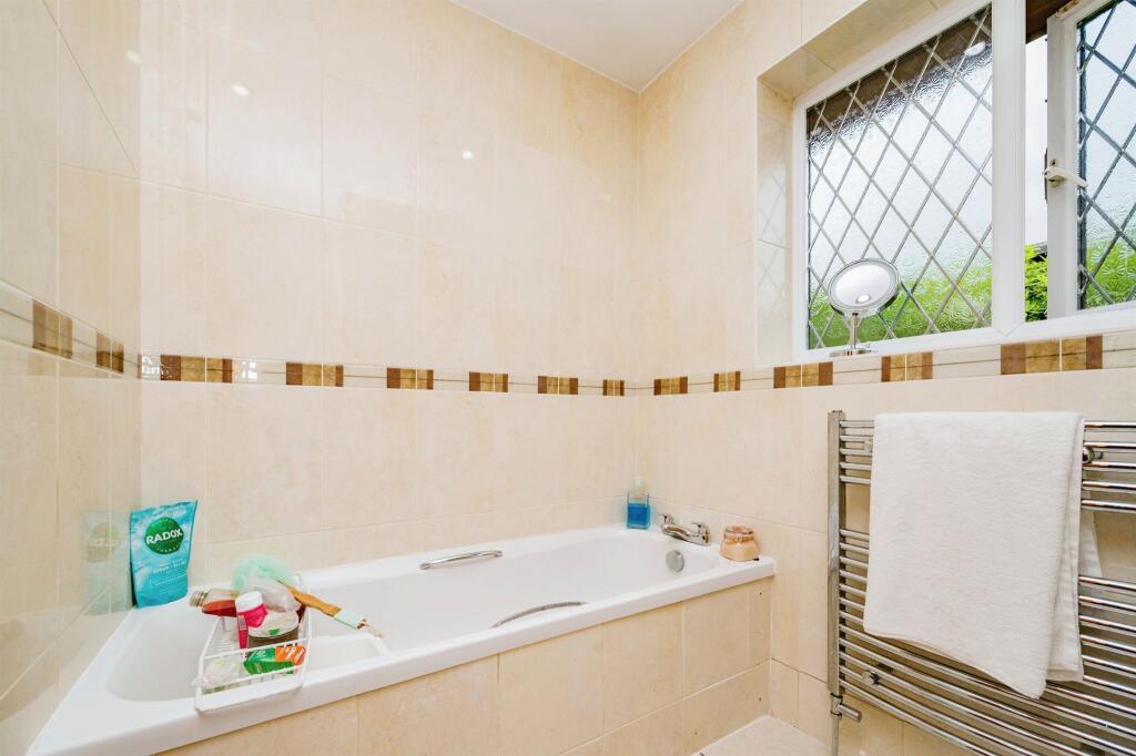 Additional image 4 of Park Street Lane, Park Street, St. Albans