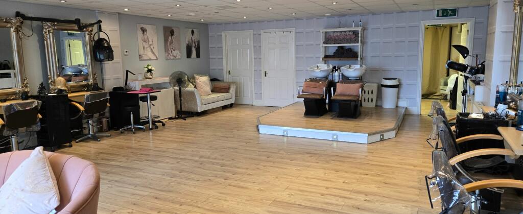 Additional image 7 of Salon Excel, Hackett Place, Hilperton, Trowbridge, Wiltshire. BA14 7GW