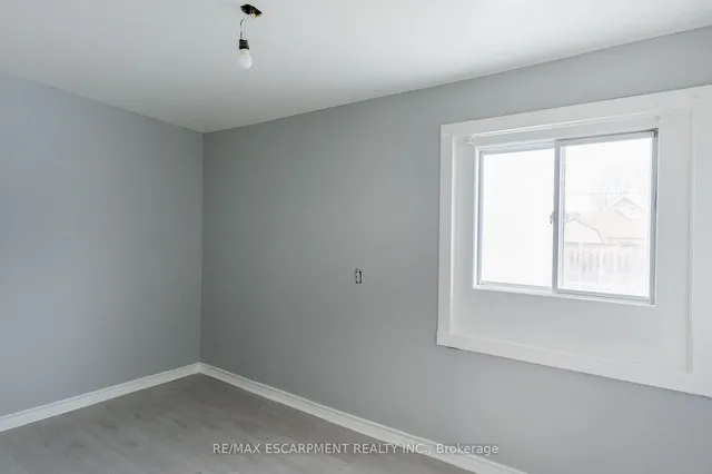 Additional image 19 of 289 Roxborough Ave