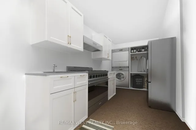 Additional image 28 of 42 Sir Raymond Dr