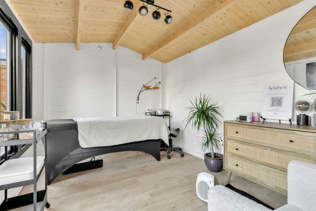 Additional image 17 of Marble Alley, Studley