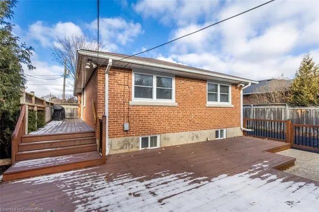 Additional image 38 of 2326 Redfern Rd