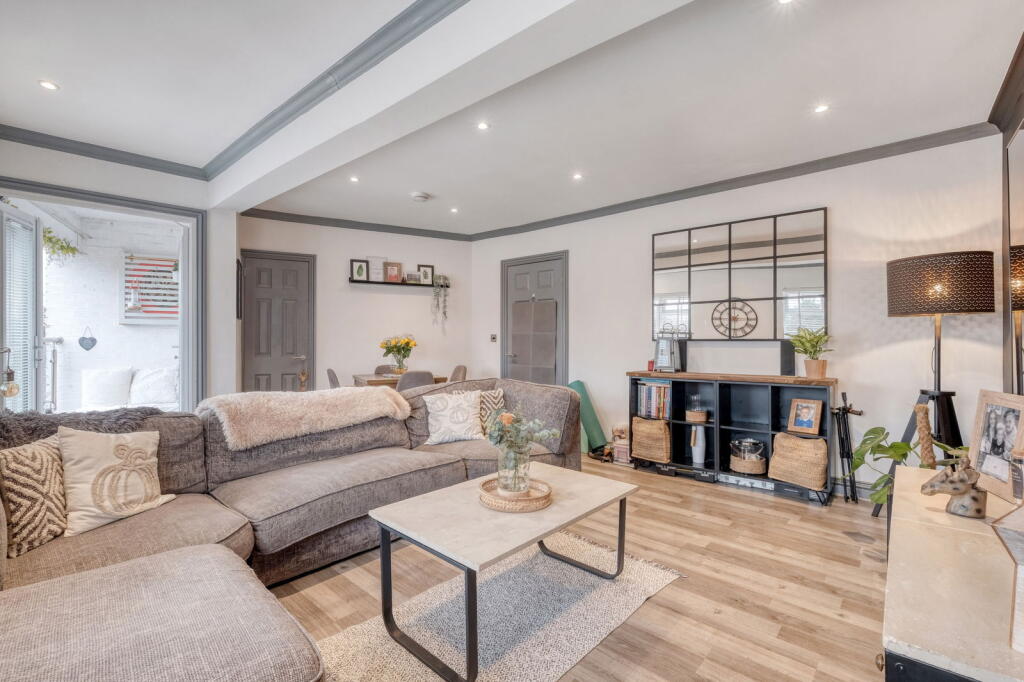Primary image of Shakespeare Drive, Shirley, Solihull, B90 2AJ