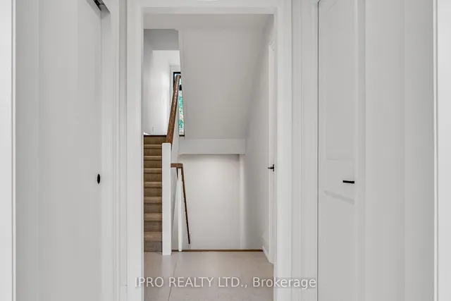 Additional image 6 of 323 Mortimer Ave