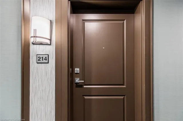 Additional image 14 of 470 Dundas St Unit 214