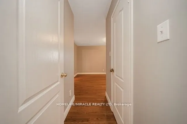 Additional image 38 of 26 National Cres