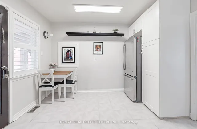 Additional image 11 of 86 Windermere Crt