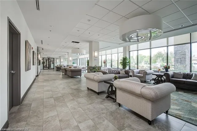 Additional image 6 of 3290 New St Unit 204