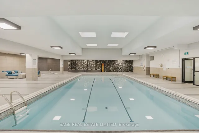 Additional image 32 of 45 Carlton St Unit 2003