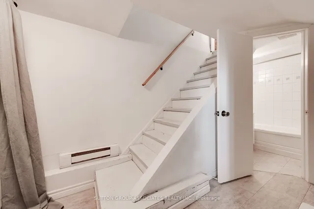 Additional image 10 of 882 Davenport Rd