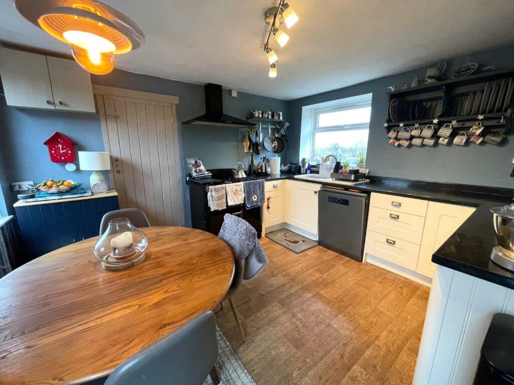 Additional image 4 of Old Wells Road