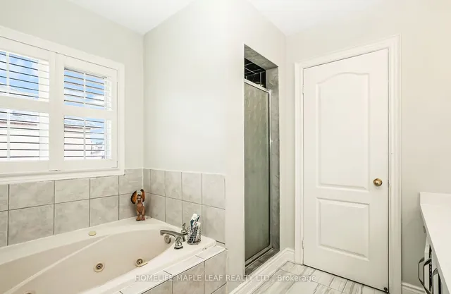 Additional image 24 of 1 MADRONNA Gdns