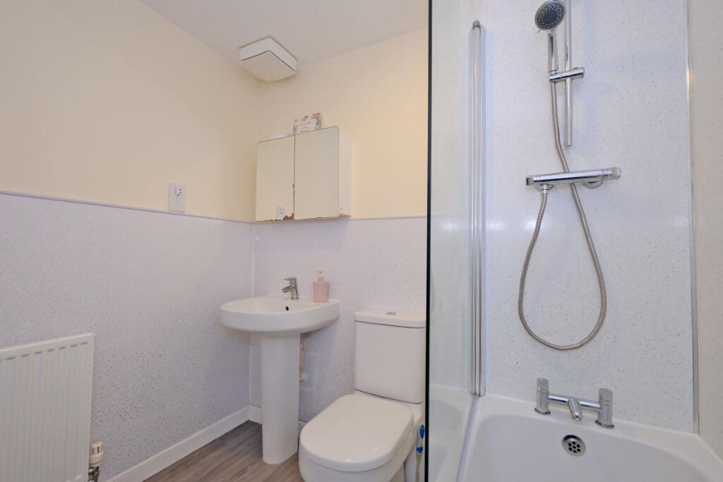 Additional image 10 of Urquhart court