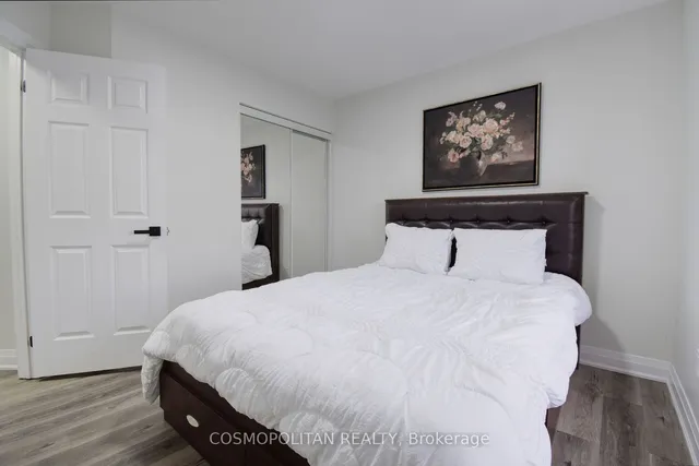 Additional image 17 of 125 Dunlop Crt