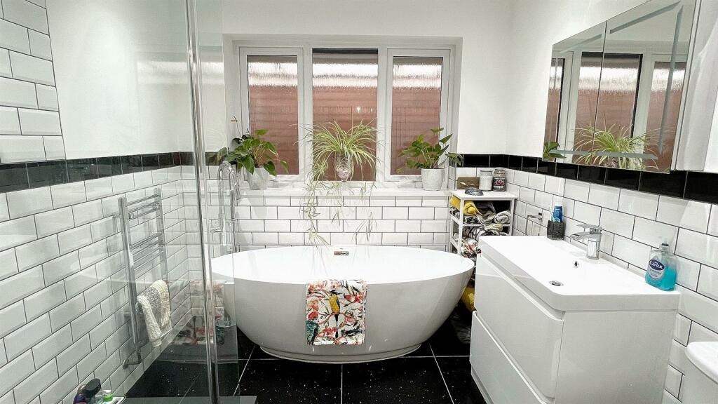 Additional image 3 of Bickley Avenue, Four Oaks, Sutton Coldfield