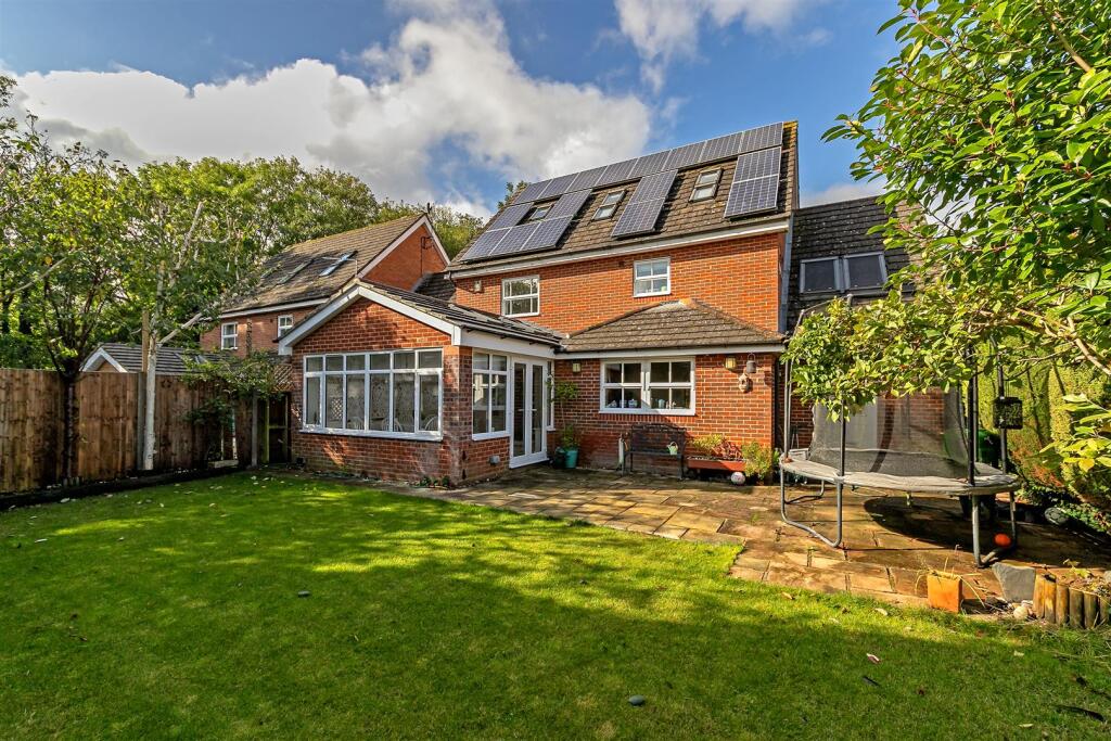 Additional image 20 of Longacres, St Albans, Hers