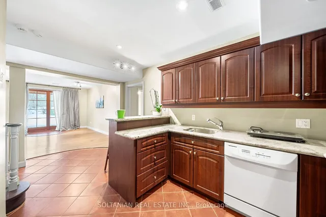 Additional image 34 of 11 Tudor Gate