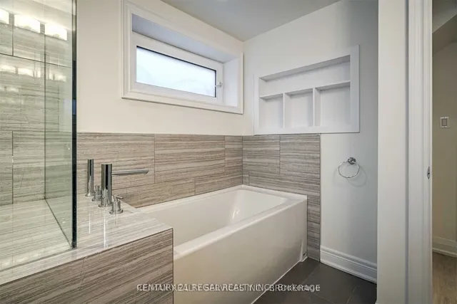 Additional image 39 of 41 Hardwick Crt