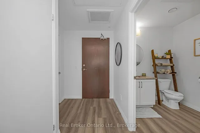 Additional image 31 of 108 Garment St Unit 904