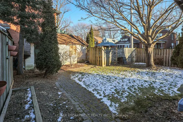 Additional image 28 of 21 Paisley Ave