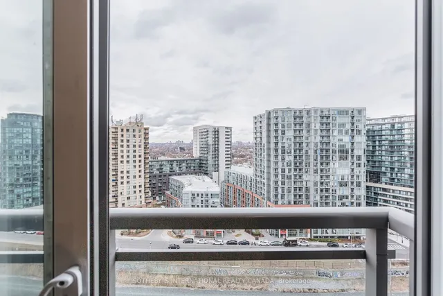 Additional image 15 of 38 Joe Shuster Way Unit 1619